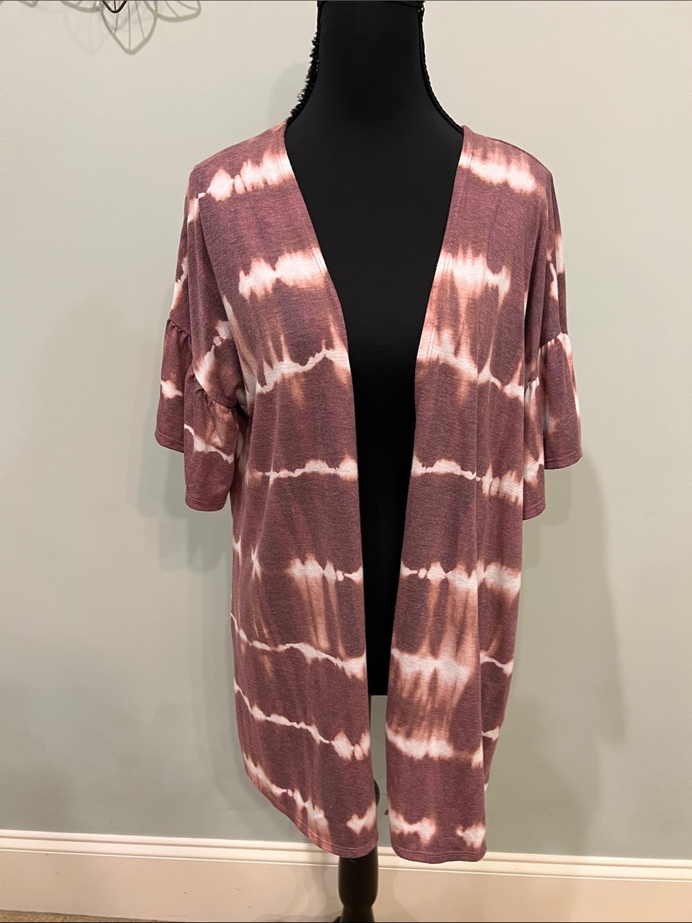 HEIMISH USA Mauve and White Tie-Dye Open Front Cardigan